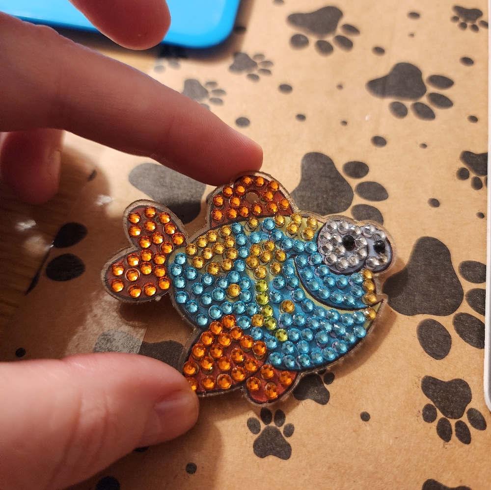 Colorful Fish Diamond Puzzle Keychain Handmade - Picture 4 of 5